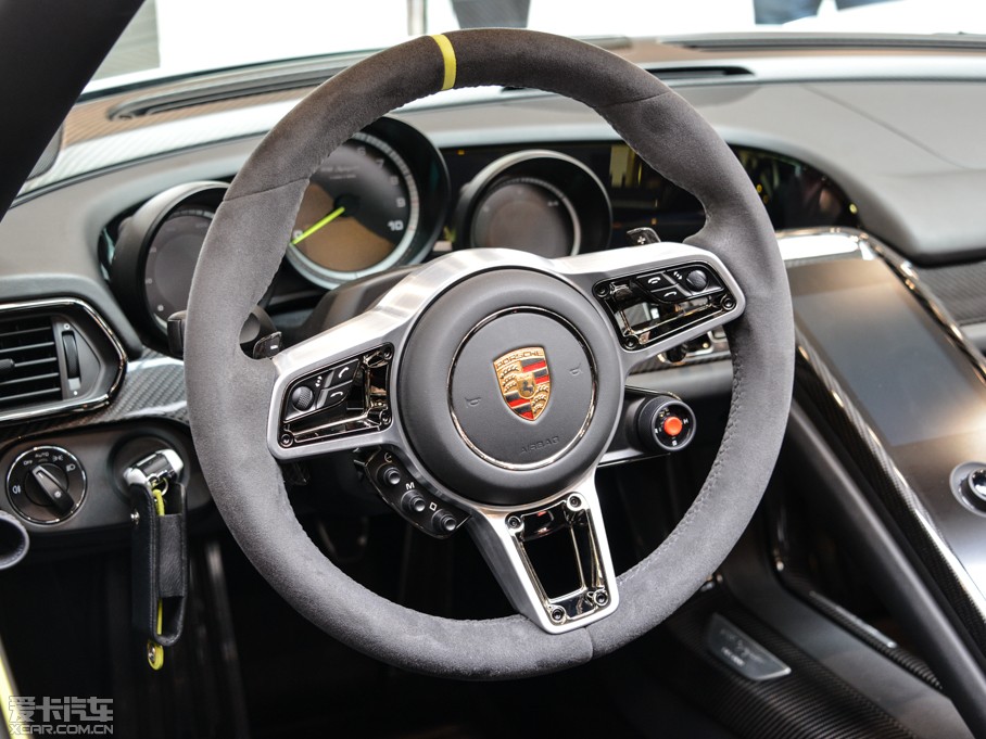 2014r918 Spyder Weissach package