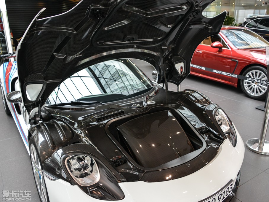 2014r918 Spyder Weissach package