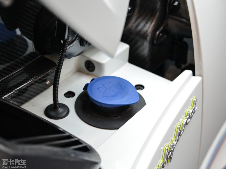 2014r918 Spyder Weissach package