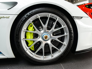 2014Spyder Weissach package ^