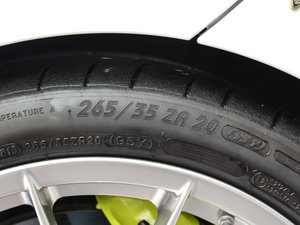 2014Spyder Weissach package ^