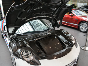 2014Spyder Weissach package 