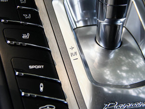 2014S E-Hybrid п؅^