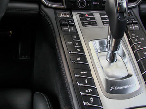 2014S E-Hybrid п؅^(q)