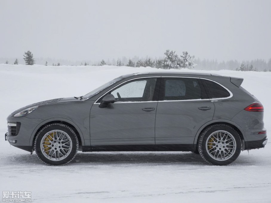 2015Cayenne Turbo S