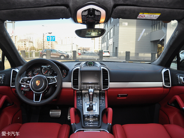 保時捷2015款卡宴