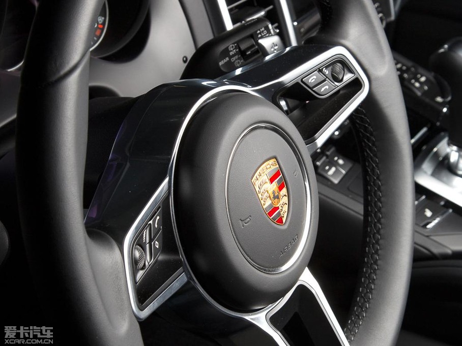 2015CayenneԴ S E-Hybrid