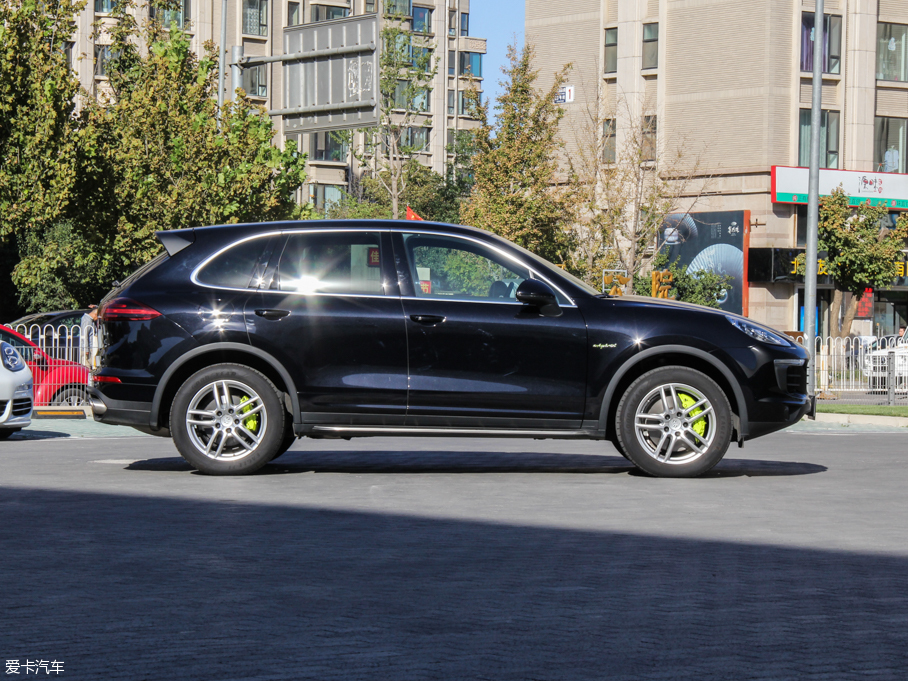 2015CayenneԴ S E-Hybrid