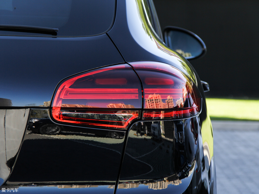 2015CayenneԴ S E-Hybrid