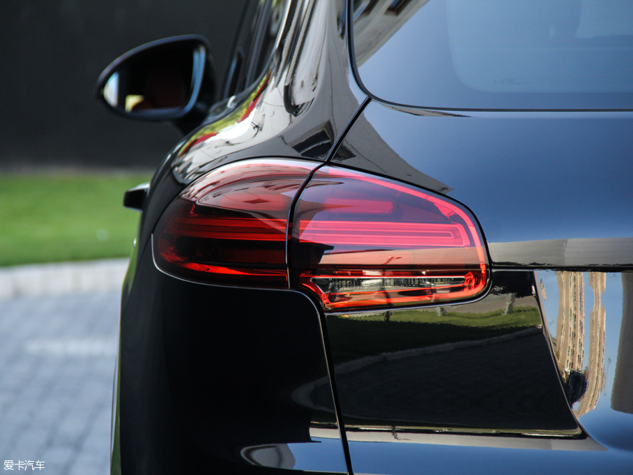 2015CayenneԴ S E-Hybrid