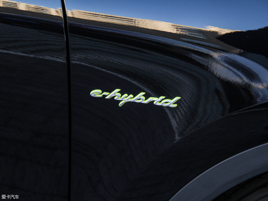 2015CayenneԴ S E-Hybrid