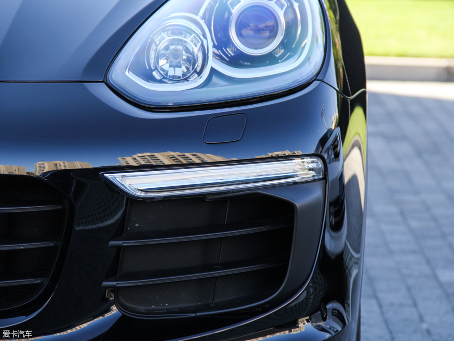 2015CayenneԴ S E-Hybrid