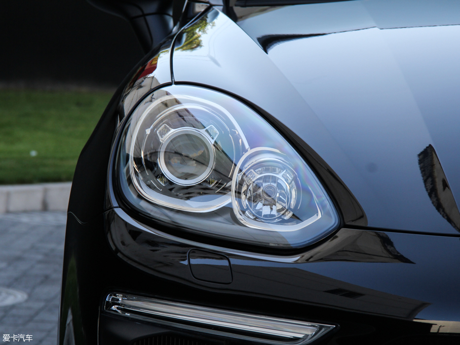 2015CayenneԴ S E-Hybrid