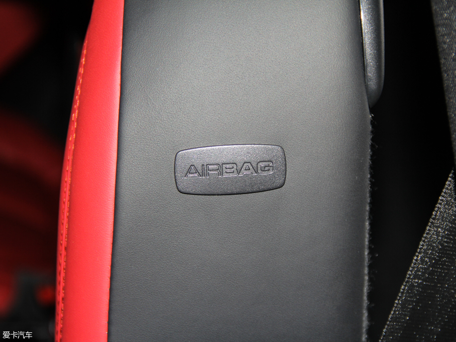 2015CayenneԴ S E-Hybrid