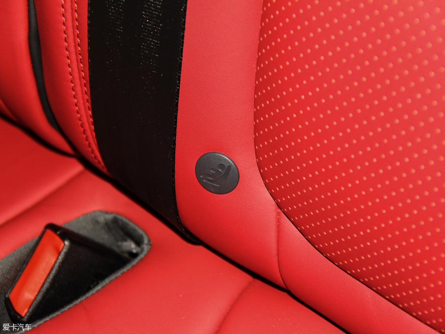 2015CayenneԴ S E-Hybrid