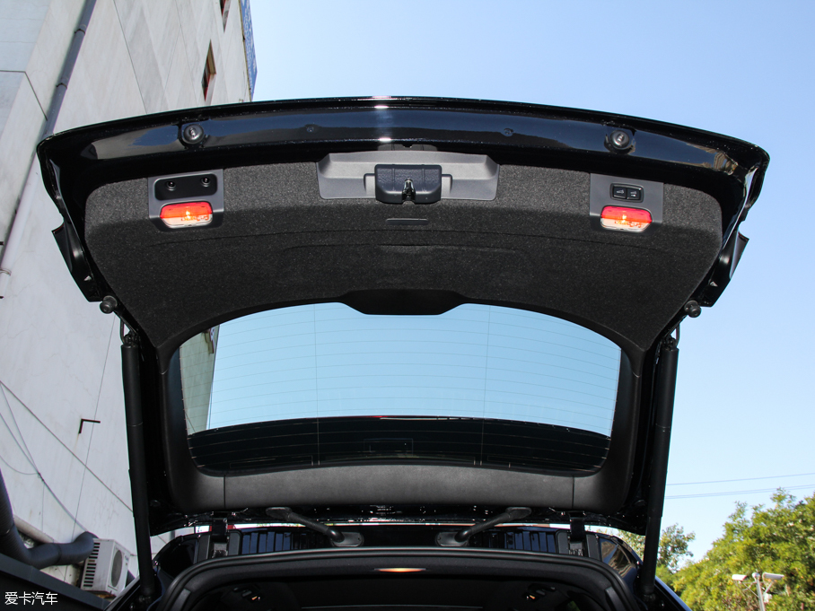 2015CayenneԴ S E-Hybrid