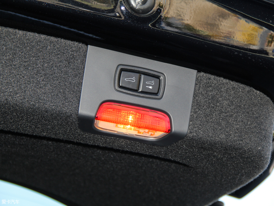 2015CayenneԴ S E-Hybrid