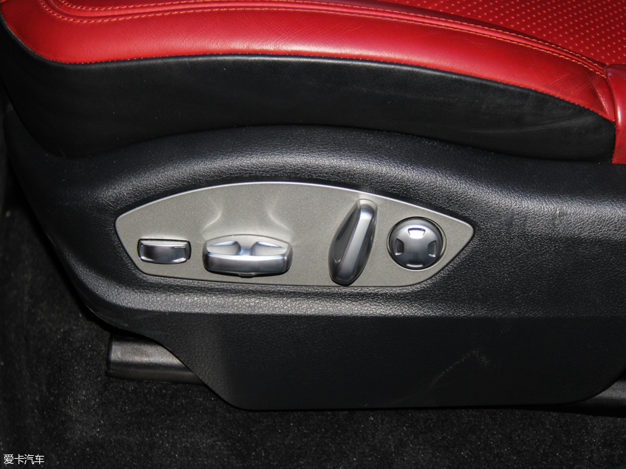 2015CayenneԴ S E-Hybrid