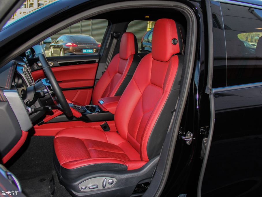 2015CayenneԴ S E-Hybrid