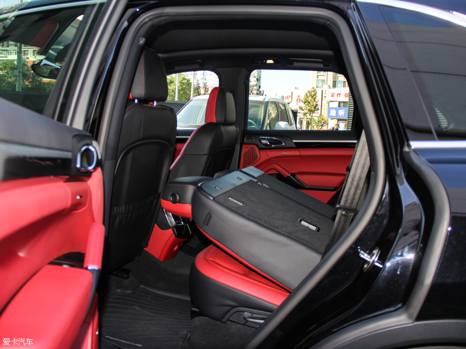 2015CayenneԴ S E-Hybrid