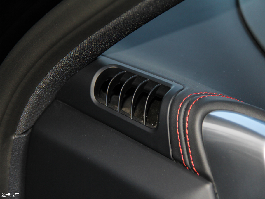 2015CayenneԴ S E-Hybrid