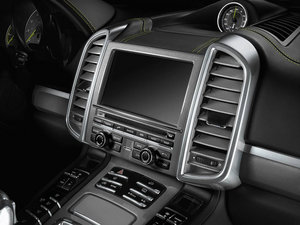 2015S E-Hybrid OӋ׼ п؅^