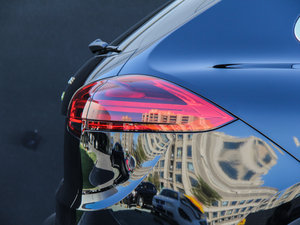 2015S E-Hybrid (x)(ji)^