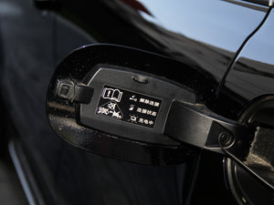 2015S E-Hybrid (x)(ji)^