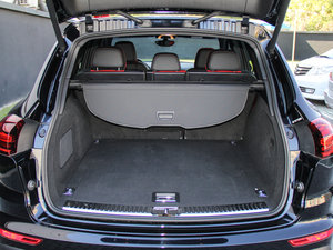 2015款S E-Hybrid 行李厢空间