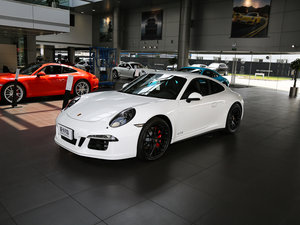 2015Carrera 4 GTS ǰ45