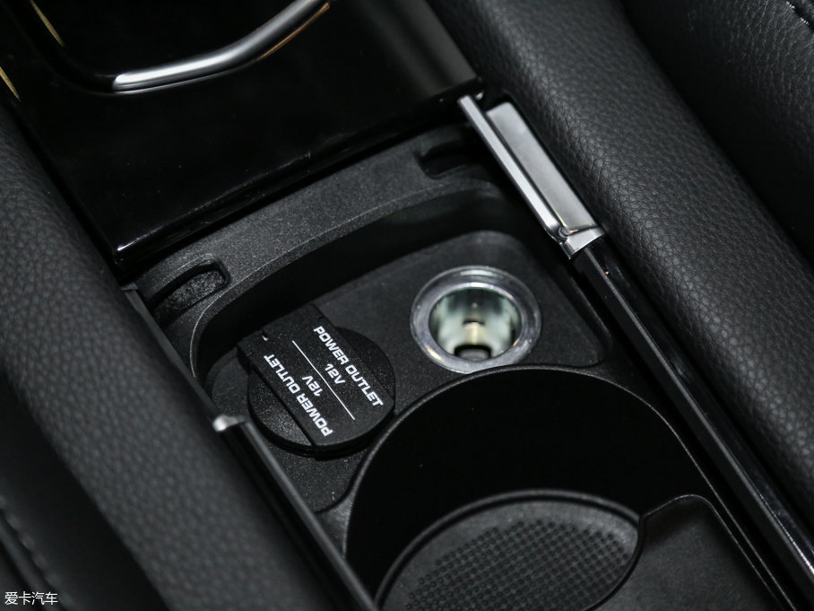 2016Panamera 4 Edition