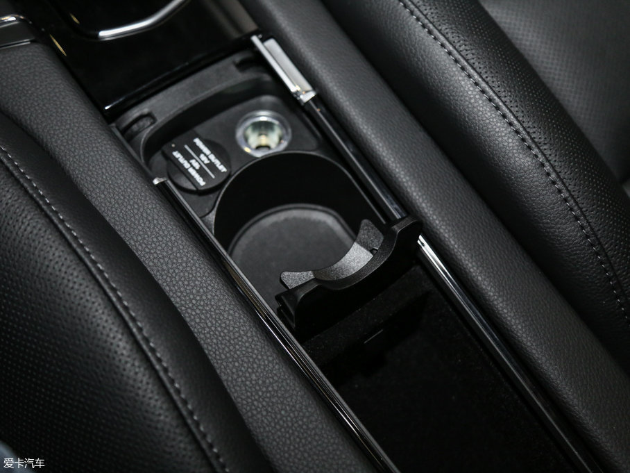 2016Panamera 4 Edition