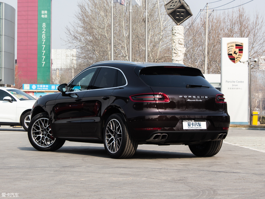 2016Macan Turbo
