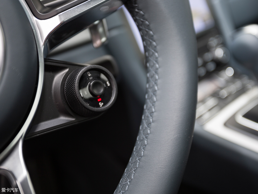 2016r(sh)911 Carrera S