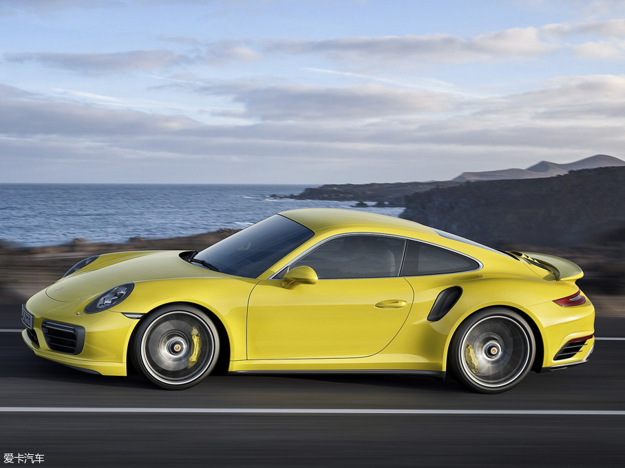 2016��r(sh��)��911 Turbo S