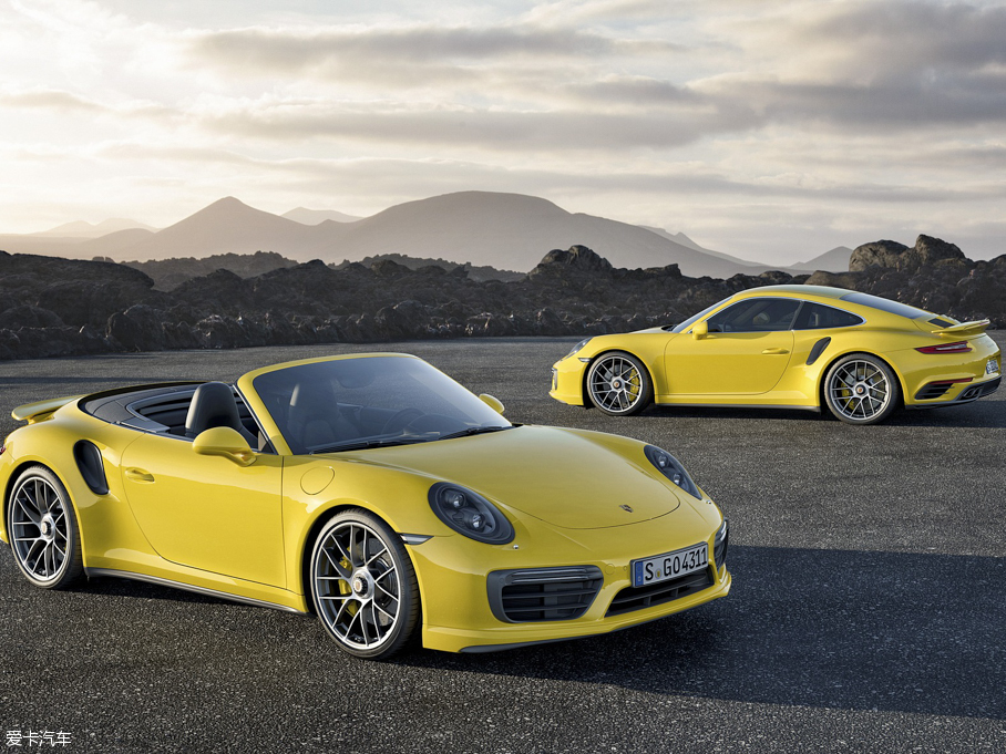 2016r(sh)911 Turbo S Cabriolet