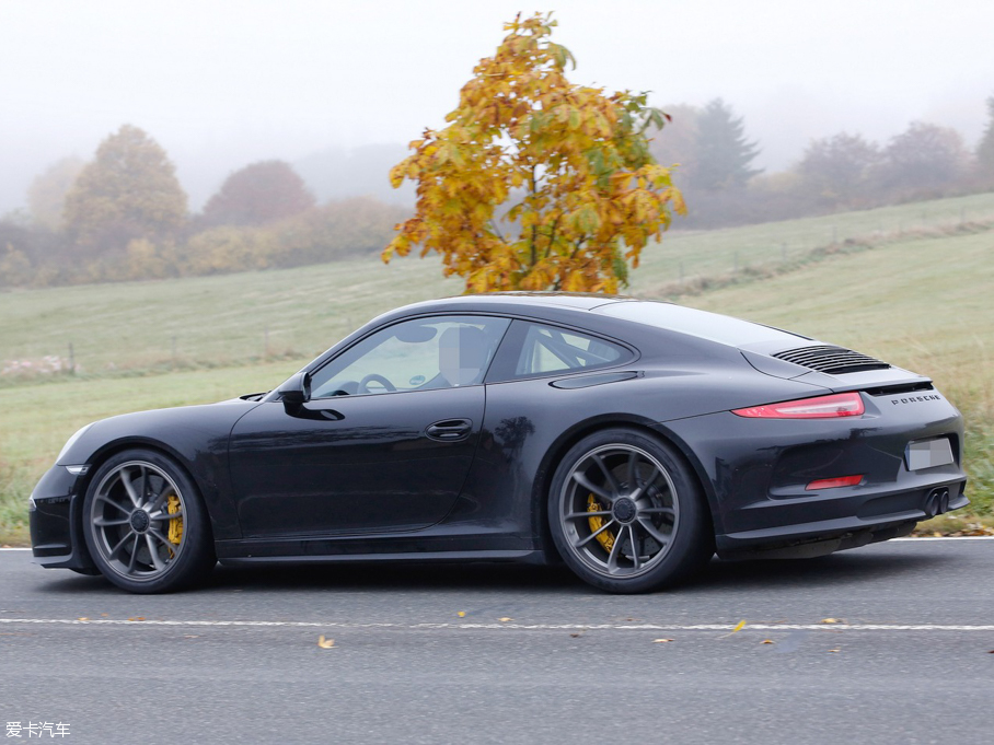 2016��r��911 R