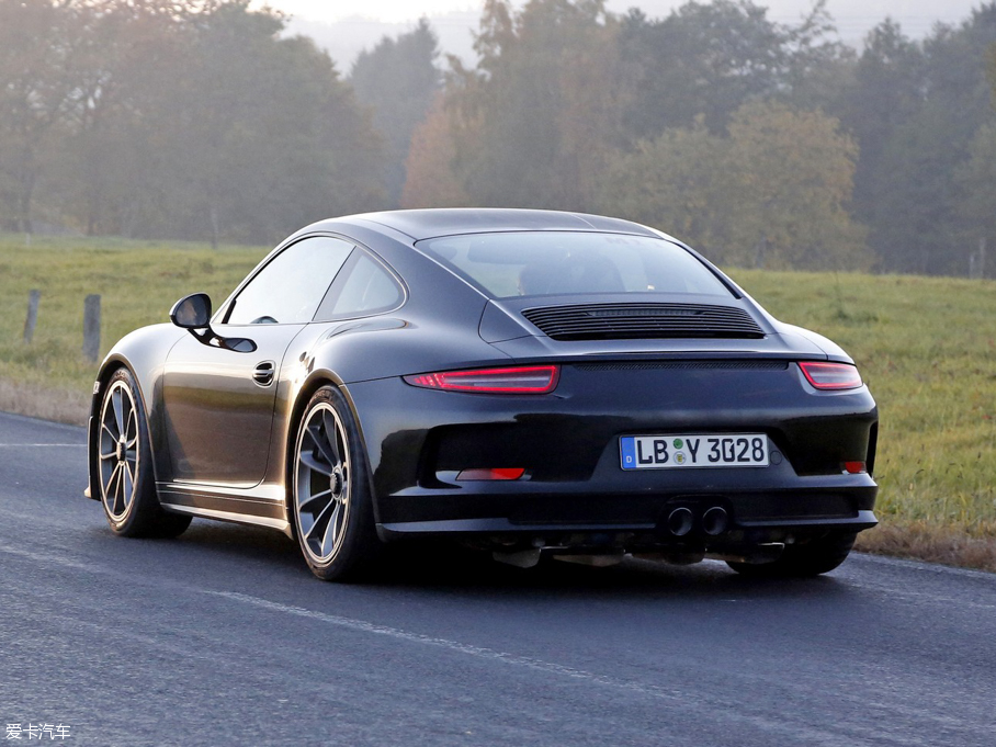 2016��r��911 R