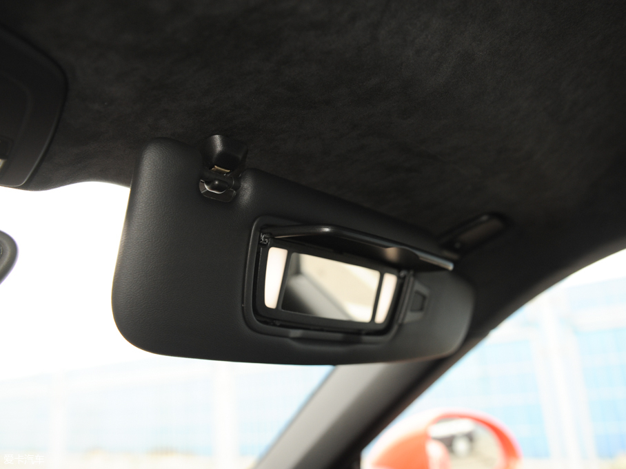 2016r(sh)911 Carrera