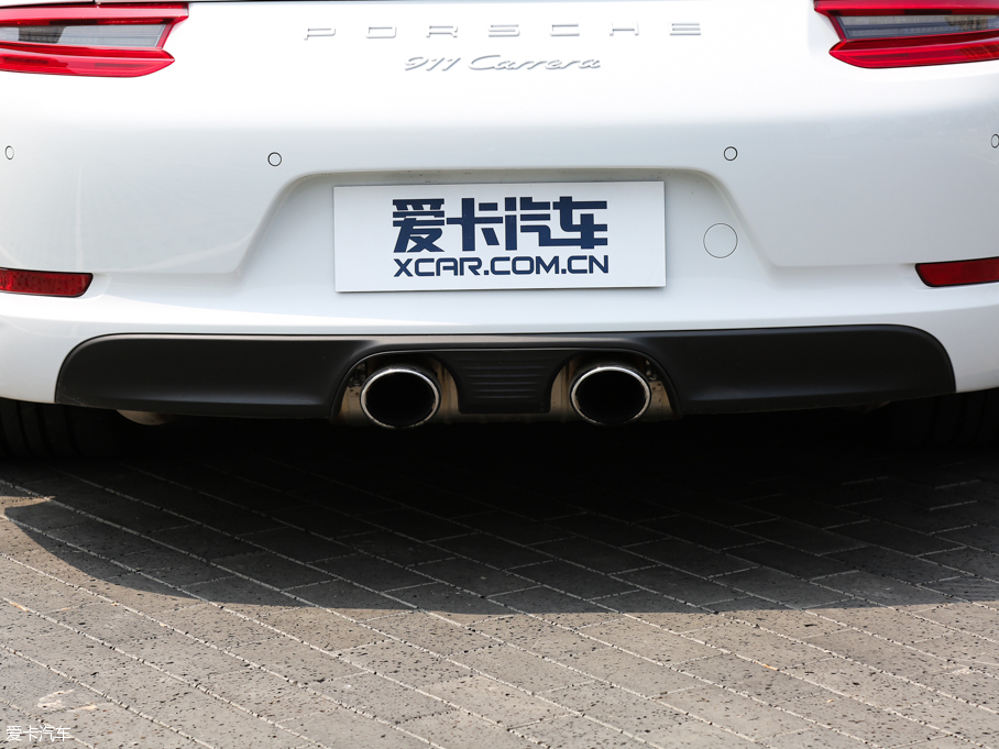 2016r(sh)911 Carrera