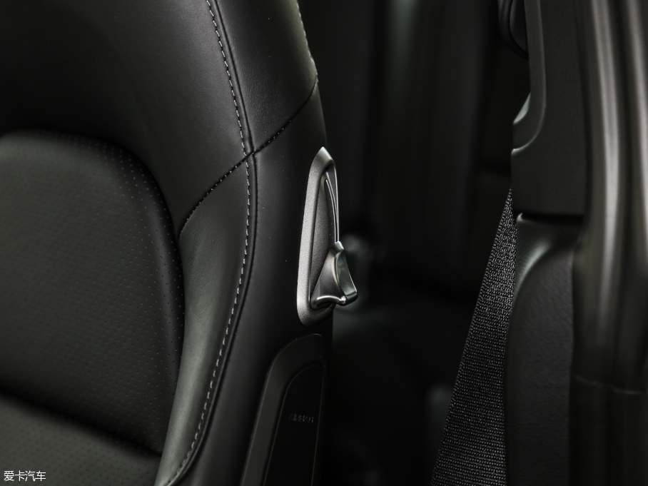 2016r(sh)911 Carrera