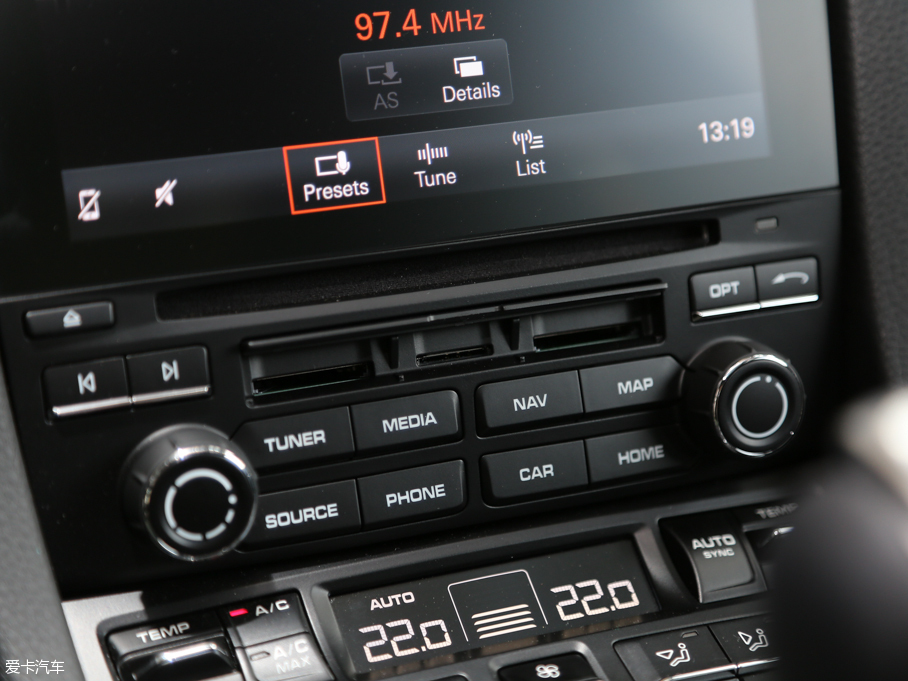 2016r(sh)911 Carrera