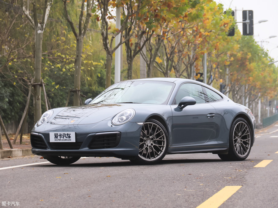 2016r911 Carrera 4