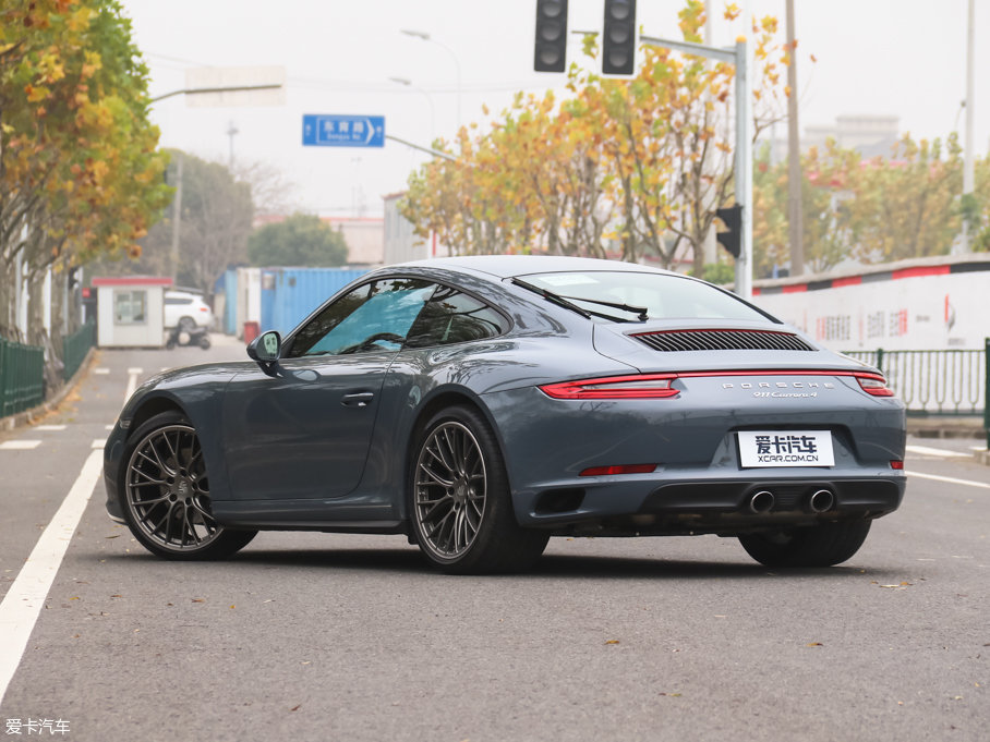 2016ʱ911 Carrera 4