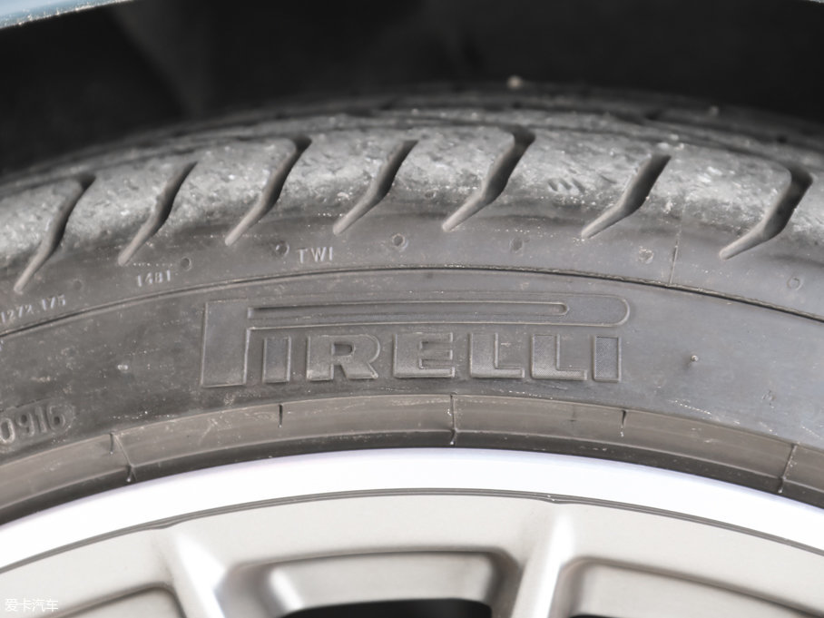 2016r911 Carrera 4