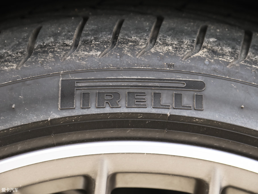 2016r911 Carrera 4