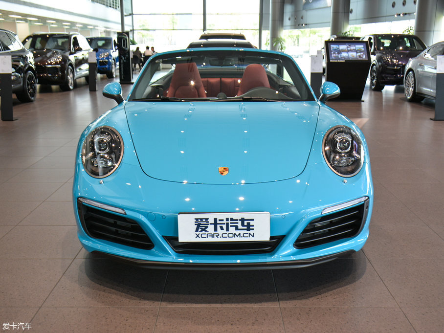 2016r(sh)911 Carrera 4 Cabriolet