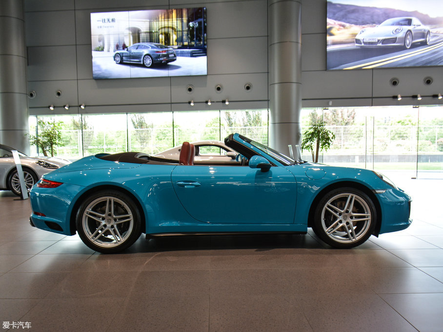 2016r911 Carrera 4 Cabriolet