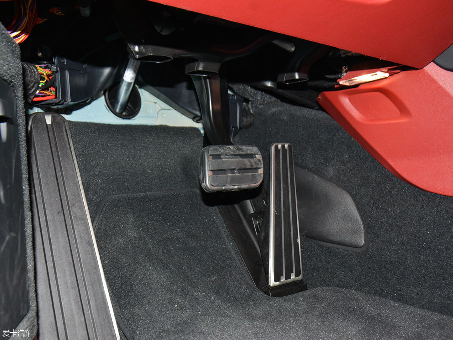 2016r(sh)911 Carrera 4 Cabriolet