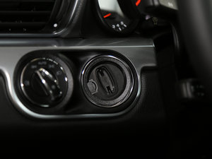 2016Carrera п؅^(q)